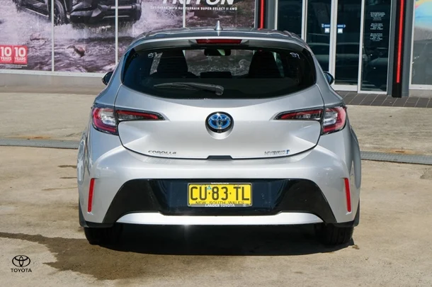 2019 Toyota Corolla Hatch Hybrid Ascent Sport image 5