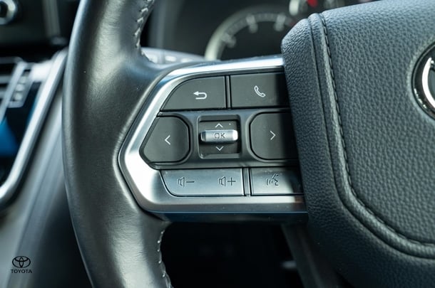 2023 TOYOTA Landcruiser GX image 18