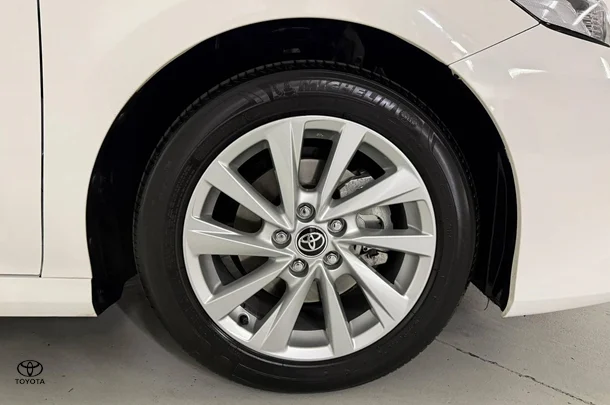 2024 Toyota Camry Ascent image 5