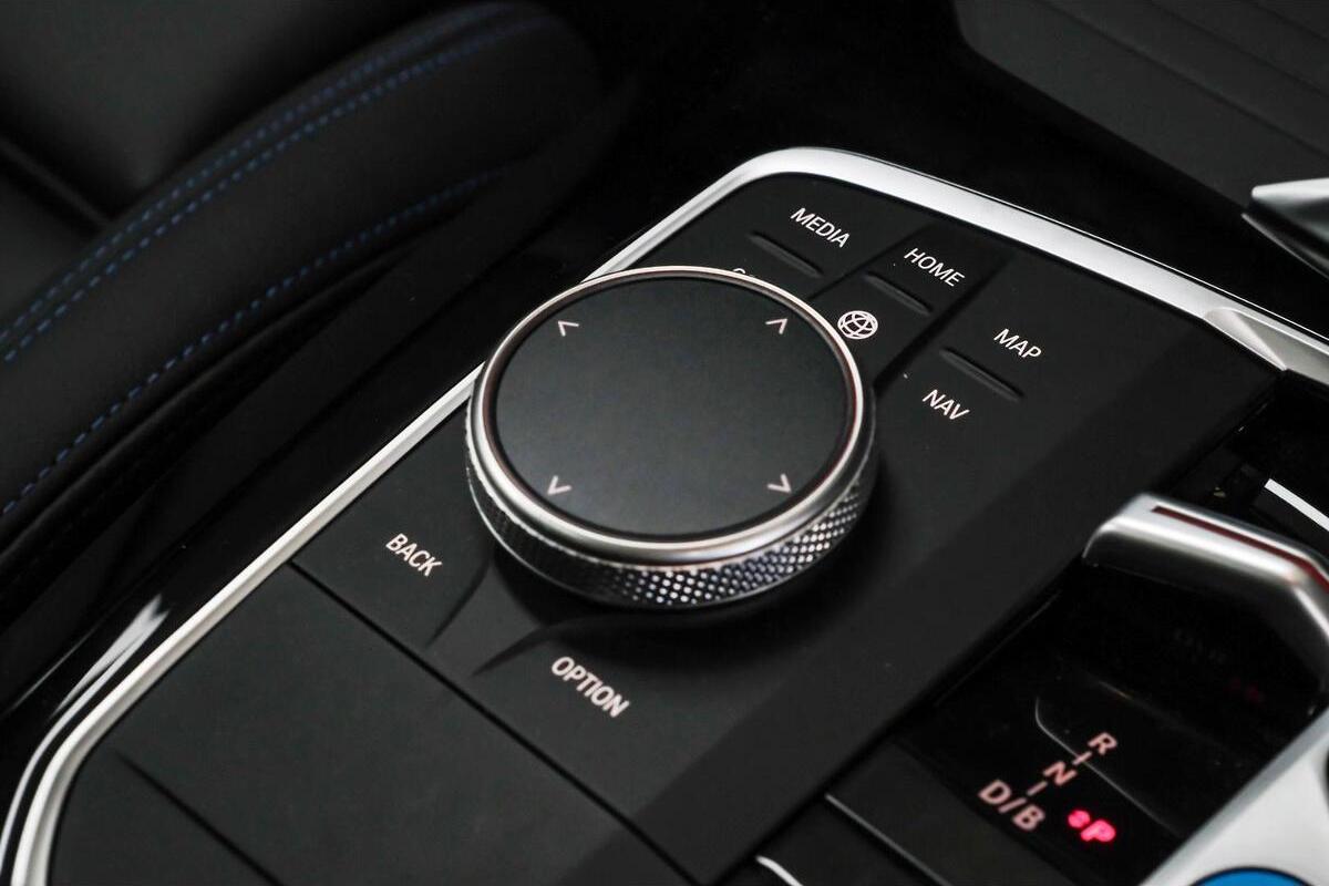 2024 BMW iX3 M Sport G08 Auto image 11