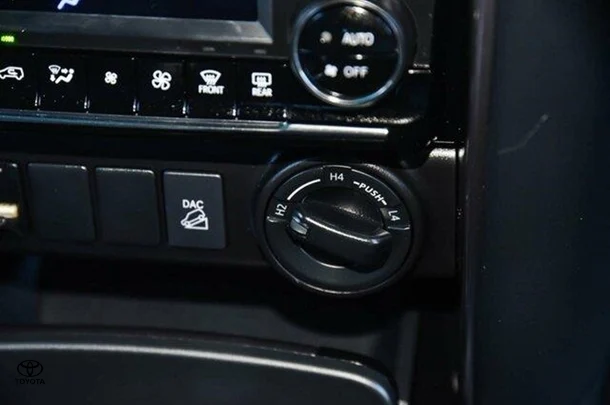 2023 Toyota Fortuner GXL image 19