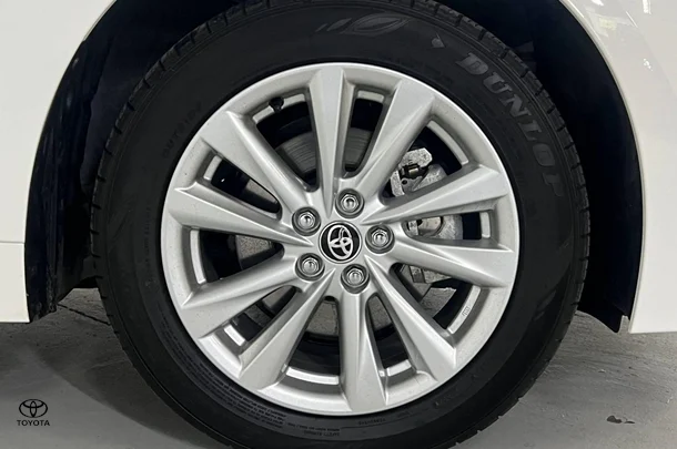 2024 Toyota Corolla Sedan Hybrid Ascent Sport image 5