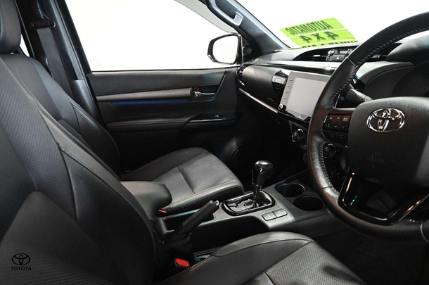 2021 Toyota Hilux 4x4 Rugged X image 21