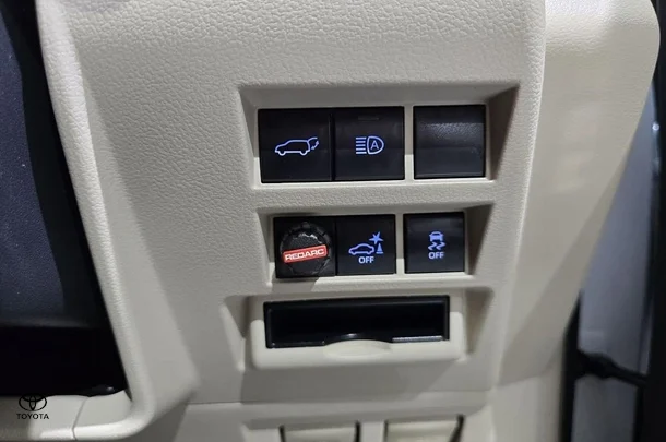 2022 Toyota Landcruiser Sahara ZX image 18