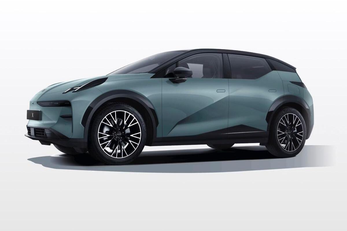 2025 Zeekr X AWD Auto AWD MY24 image 1