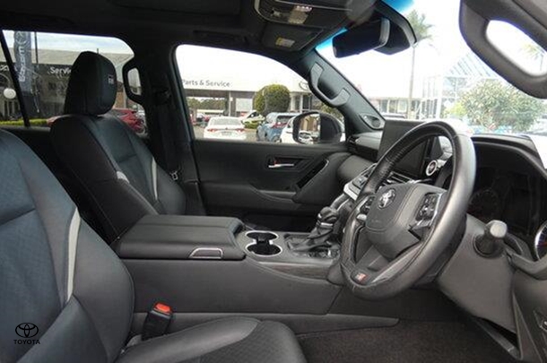 2023 Toyota Landcruiser GR Sport image 7