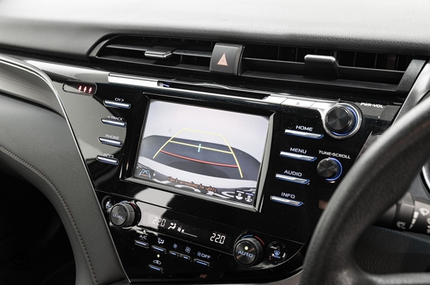 2019 Toyota Camry Hybrid Ascent image 22