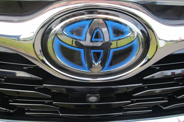 2021 Toyota Kluger Hybrid AWD GRANDE image 21