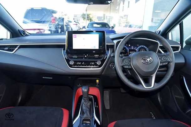 2024 Toyota COROLLA ZR image 21
