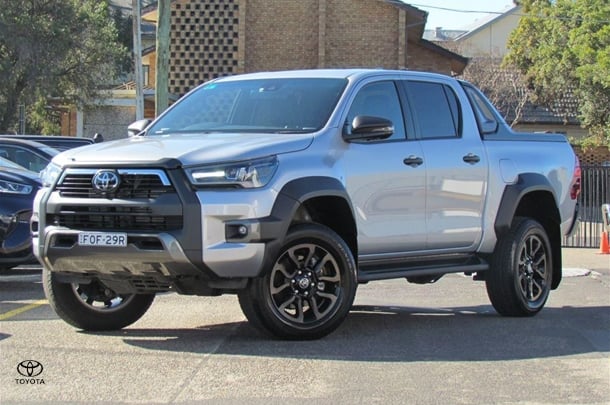 2024 Toyota Hilux Rogue image 3