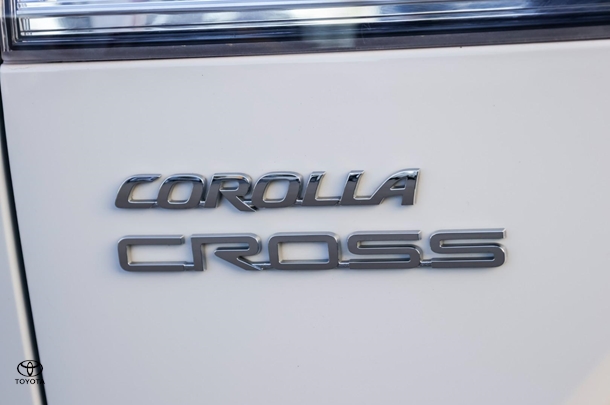 2022 Toyota Corolla Cross Hybrid GX image 22