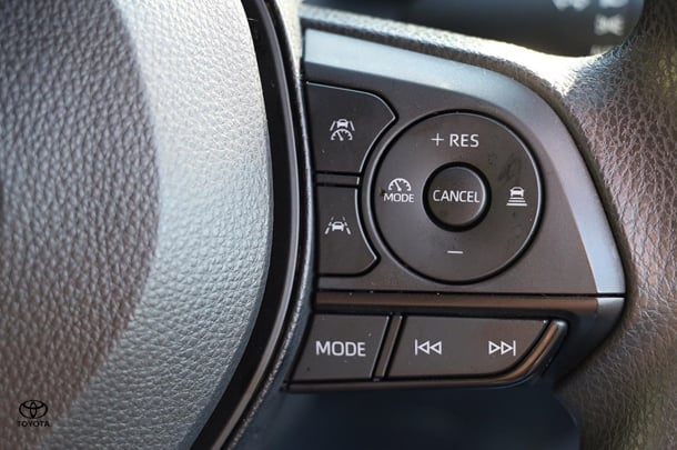 2024 Toyota Corolla Cross Hybrid GX image 23