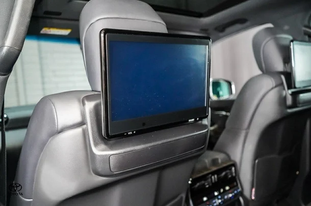 2022 Toyota Landcruiser Sahara image 15