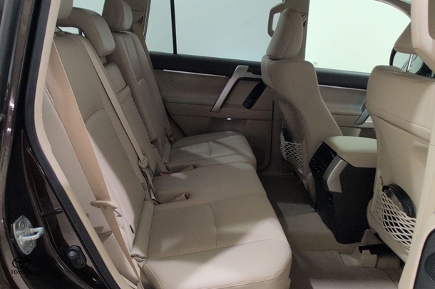 2022 Toyota Prado Kakadu image 17
