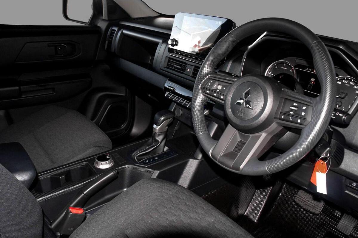 2025 Mitsubishi Triton GLX MV Auto 4X4 MY25 Double Cab image 8