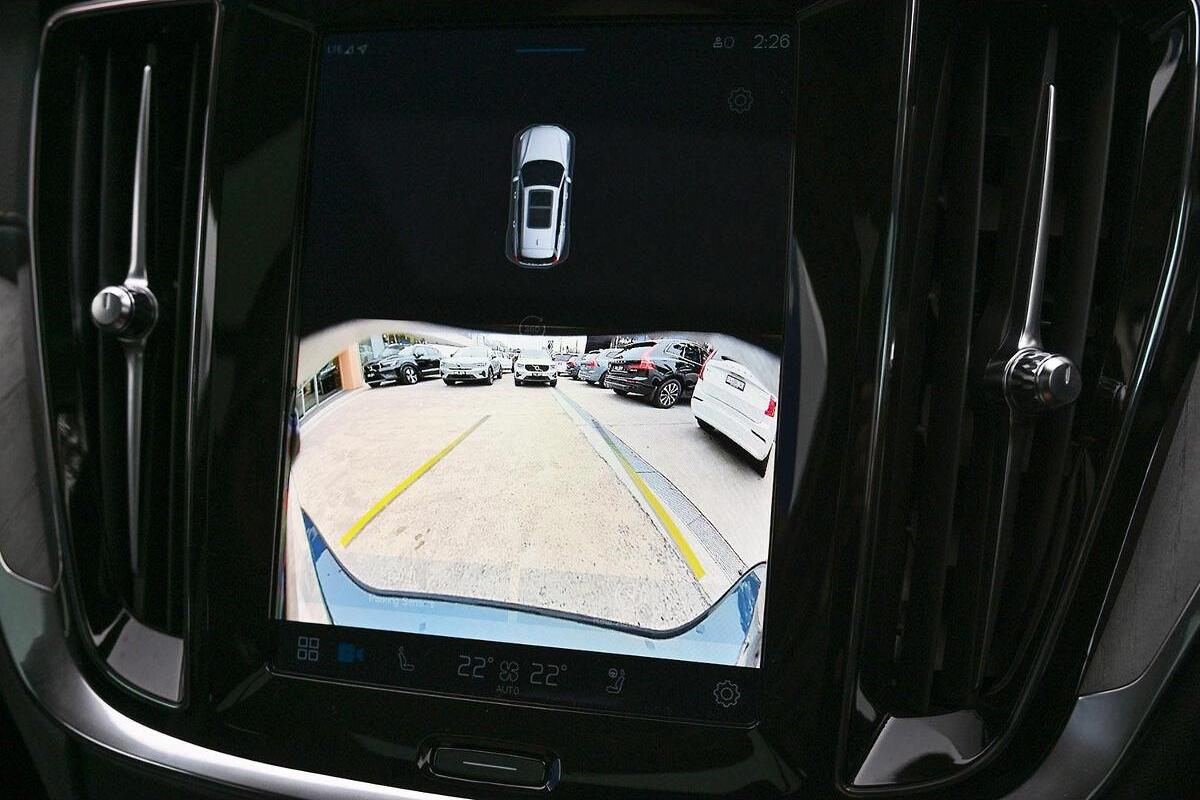 2024 Volvo V60 Cross Country Ultimate B5 Bright Auto AWD MY24 image 17