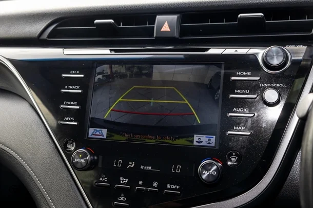 2018 Toyota CAMRY SX image 15