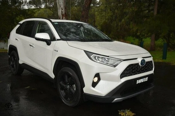 2020 Toyota Rav4 Hybrid Cruiser 2WD image 1