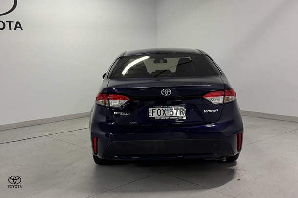 2022 Toyota Corolla Sedan Hybrid Ascent Sport image 7
