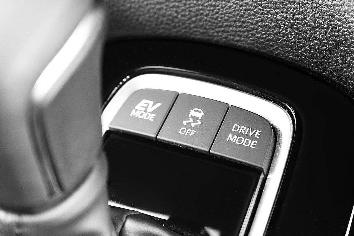 2024 Toyota Corolla SX Hybrid Auto image 13