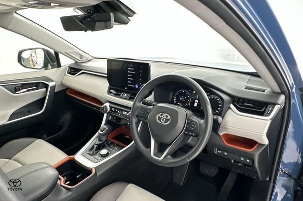 2022 Toyota RAV4 Edge AWD image 7