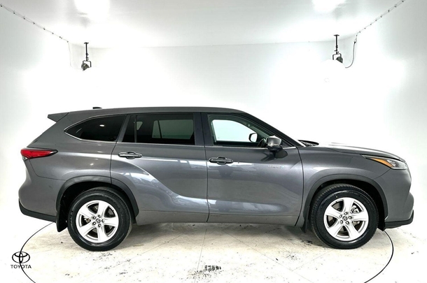 2023 Toyota Kluger Hybrid GX AWD image 10