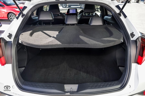 2022 Toyota C-HR Hybrid Koba 2WD image 24