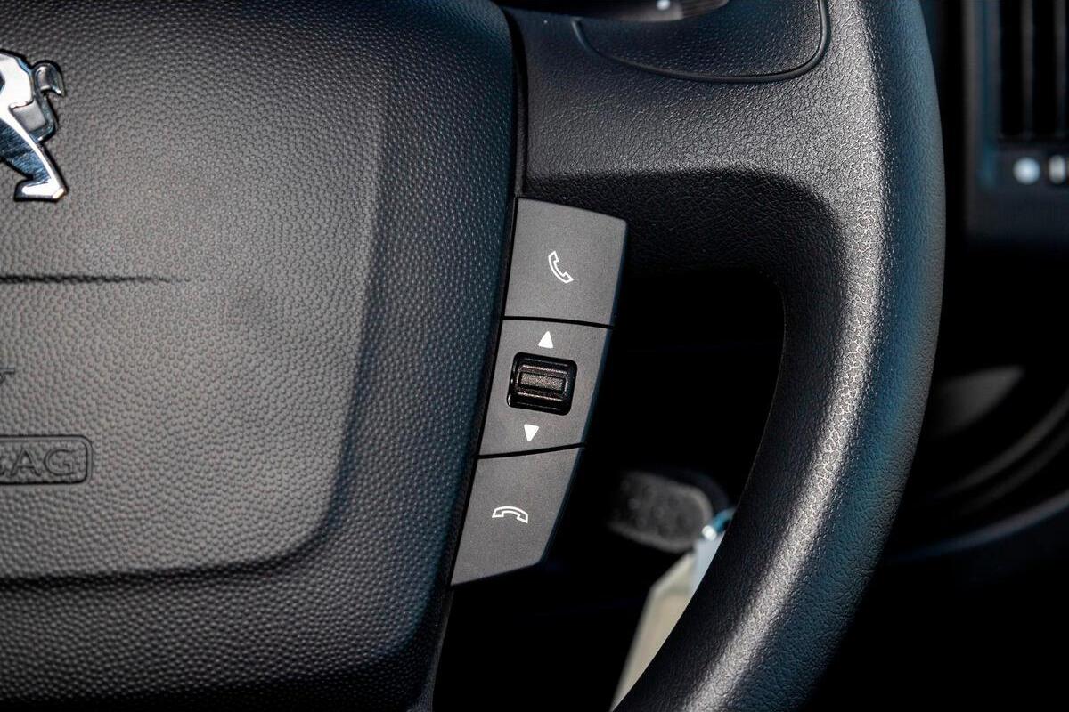 2024 Peugeot Boxer Pro LWB Manual MY23 image 17