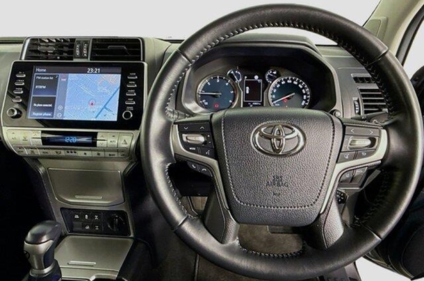 2022 Toyota Prado GXL image 19