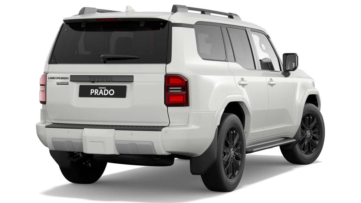 2025 Toyota Prado VX Turbo-diesel image 3