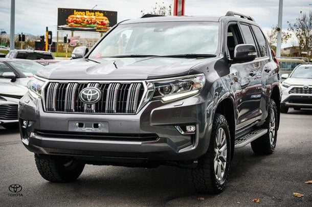 2021 Toyota Prado VX image 4