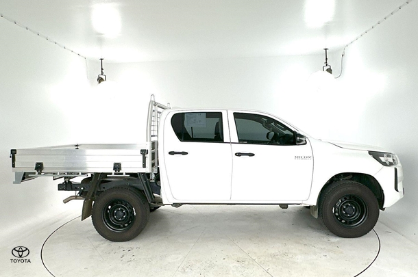 2024 Toyota Hilux Workmate image 10