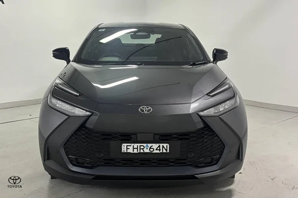 2023 Toyota C-HR Hybrid GXL-2WD image 2