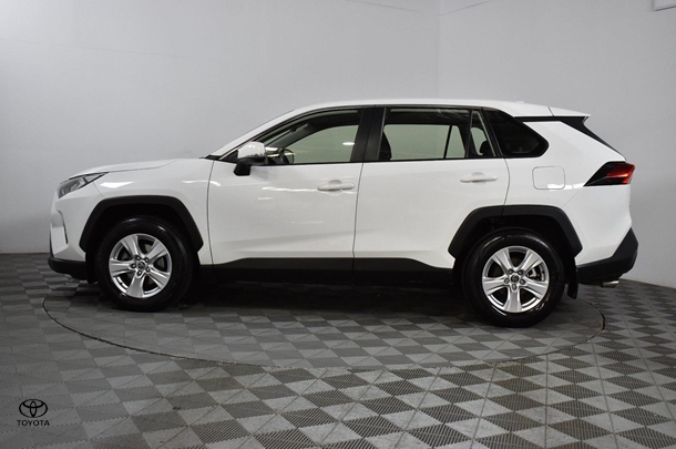 2019 Toyota RAV4 GX-2WD image 11