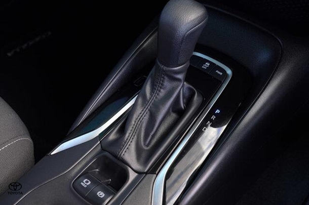 2024 Toyota Corolla Hatch Ascent Sport image 18