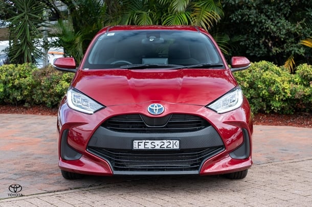 2023 TOYOTA Yaris Hybrid SX image 4