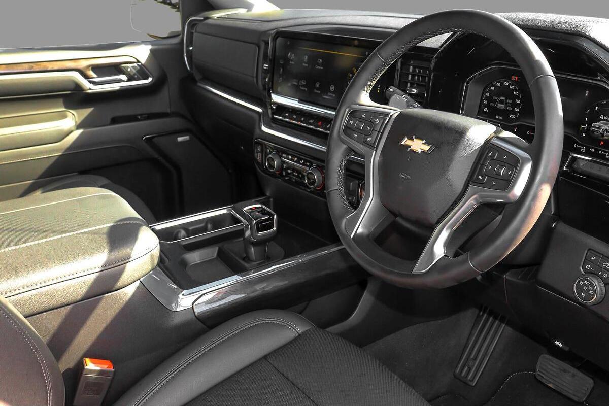 2025 Chevrolet Silverado 1500 LTZ Premium W/Tech Pack Auto 4x4 MY24 image 6