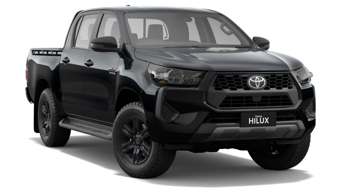 2024 Toyota Hilux 4x4 SR Diesel Double-Cab Pick-Up image 1