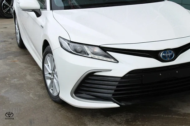 2022 Toyota Camry Hybrid Ascent image 2