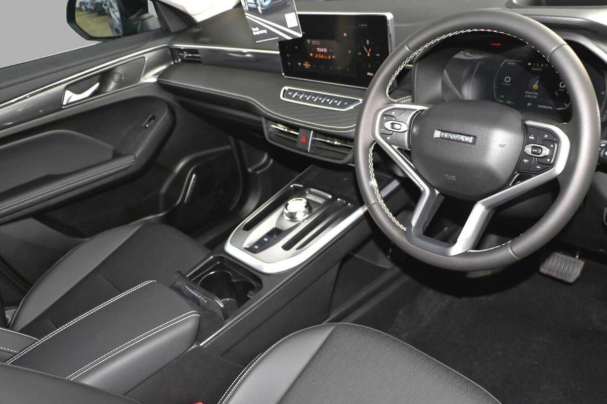 2025 GWM Haval Jolion Lux Hybrid Auto image 6