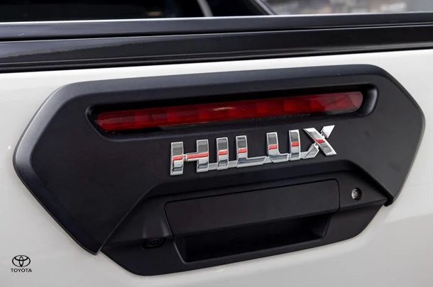 2023 Toyota HILUX Rogue image 21