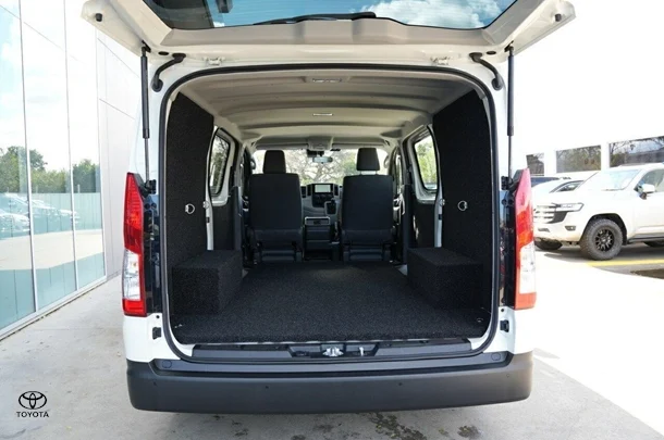 2024 Toyota Hiace LWB image 15