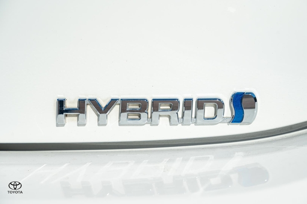 2020 TOYOTA Corolla Hatch Hybrid Ascent Sport image 25