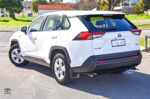2020 Toyota Rav4 Hybrid GX image 2