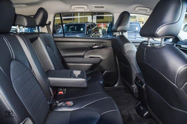2021 Toyota Kluger Hybrid GXL image 8