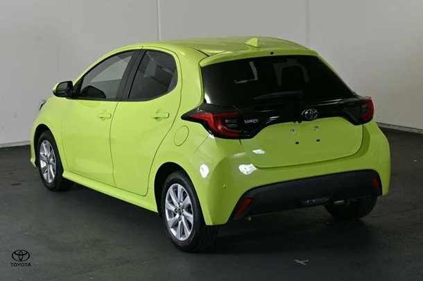 2020 Toyota Yaris SX image 24