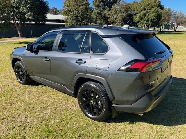 2024 Toyota RAV4 HYBRID Cruiser 2WD image 5