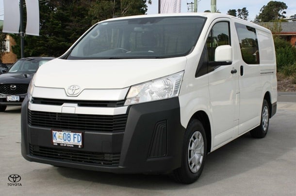 2020 Toyota Hiace LWB image 4