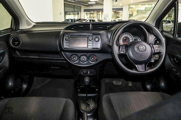 2018 Toyota YARIS Ascent image 9