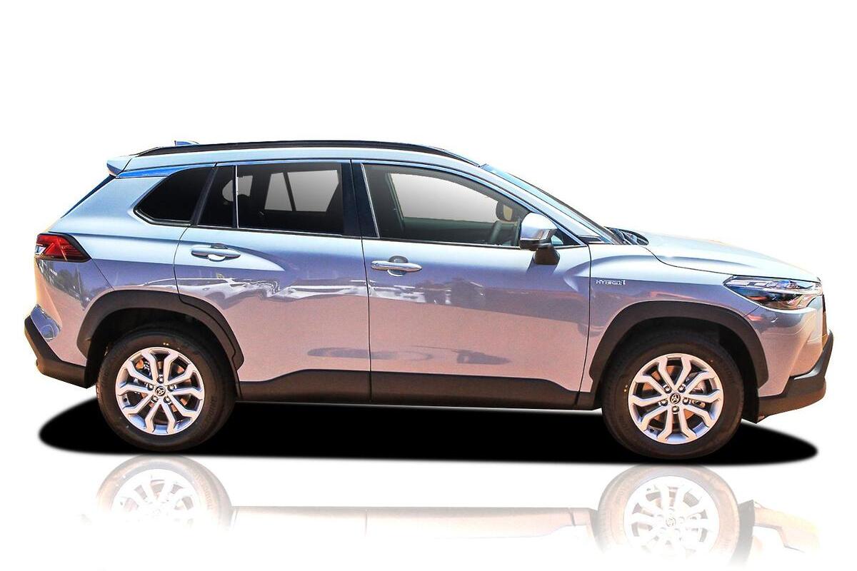 2025 Toyota Corolla Cross GXL Auto eFour image 5